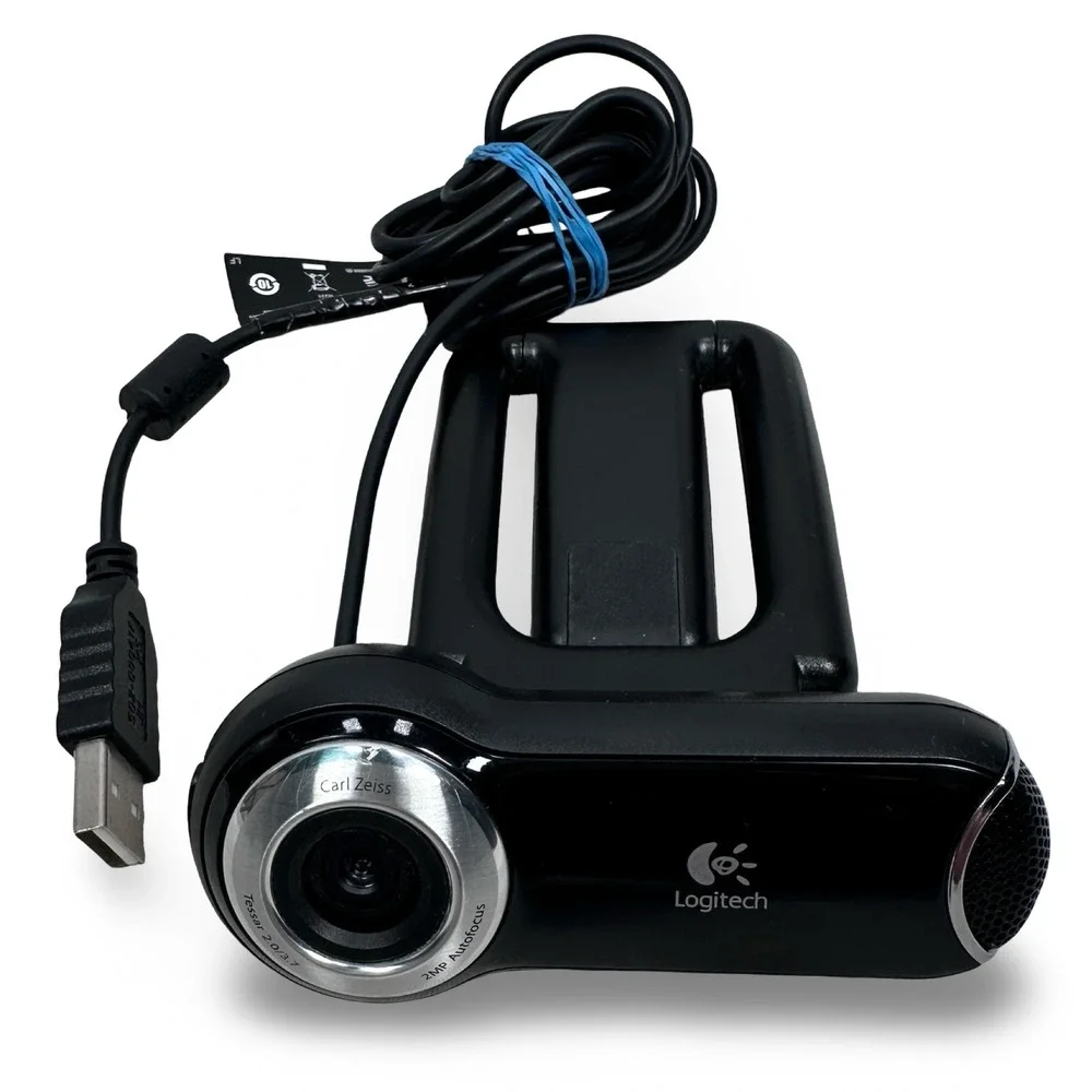 Logitech QuickCam Pro for Notebooks V-U0009 Carl Zeiss 2MP Autofocus USB Webcam